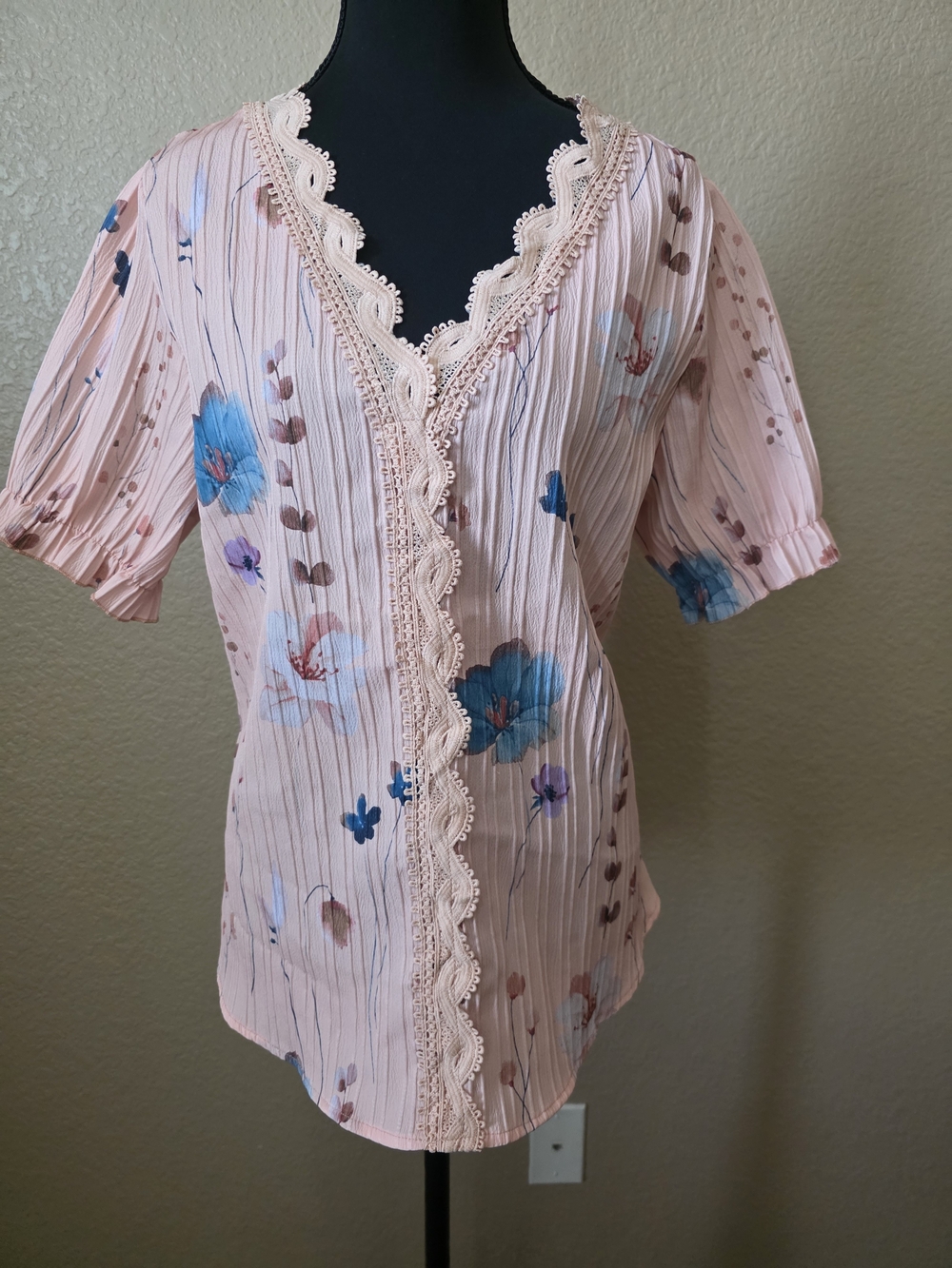 * Women’s Lace-Trim Floral Blouse‎ - Peach Coral Light Weight  Casual Summer XL